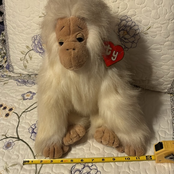 Vintage Ty Large Stuffed White Gorilla-name is  Jack - Picture 7 of 7